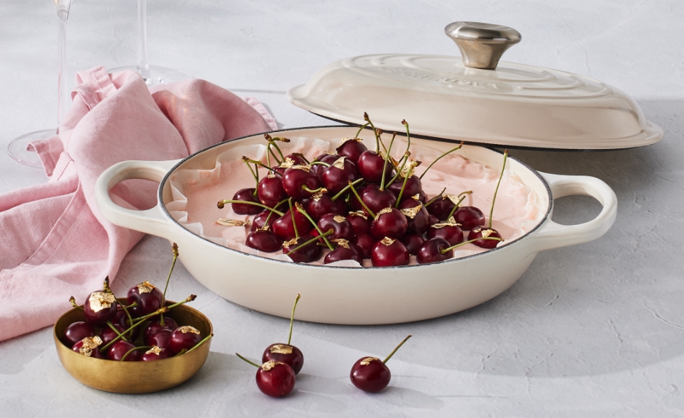 Vanilla Cheesecake with Cherries